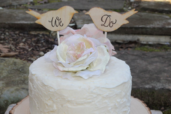 Hochzeit - Wedding Cake Topper Love Birds Personalized Rustic Shabby Chic