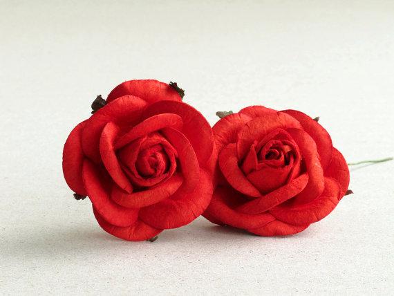 زفاف - 50mm Scarlet Red Paper Roses (2pcs) - Large mulberry paper flowers with wire stems - Great for wedding decoration and bouquet [101]