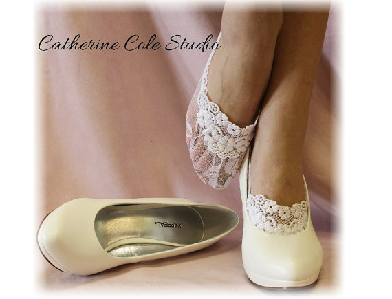 زفاف - ENCHANTING LACE in White bridal lace socks wedding shoe socks lace socks heels lacey anklets footlets boat socks Catherine Cole Studio FTL4