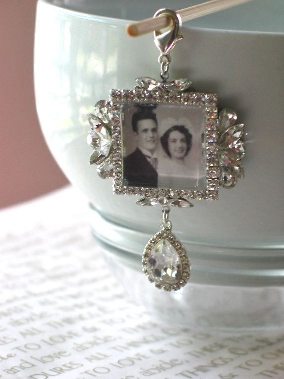 Mariage - Memory Wedding Bouquet Photo Charm, Bridal Bouquet Charm, Swarovski Crystal Memory Photo Charm