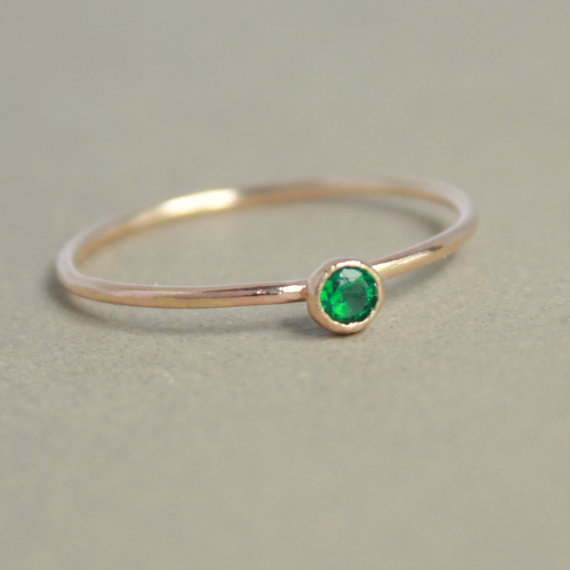 زفاف - emerald ring. gold emerald ring. ONE delicate stackable birthstone ring. mothers ring. 14k gold filled. engagement ring.