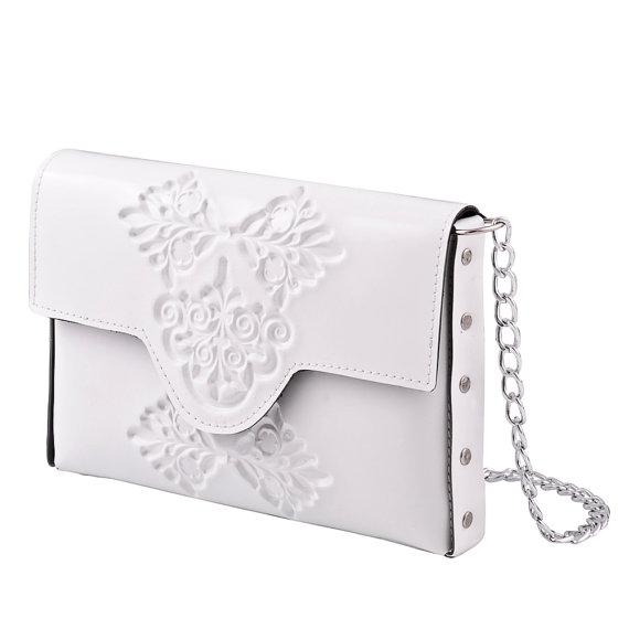 Mariage - Womans clutch bag, small white clutch bag, mini clutch handbag, wedding day clutch bag, classic white clutch with metal chain strap