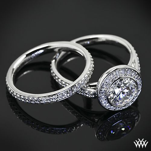 زفاف - 18k White Gold "Halo Bezel" Diamond Engagement Ring And Wedding Ring