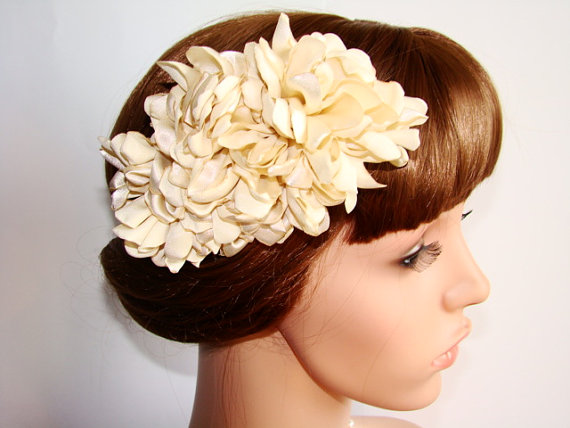 Mariage - Gold Blossom Gold Bridal Hair Comb, Silk Flower Wedding Hair Comb, Hair Accessories Hair Comb, Bridal Headpiece Bridal Comb, Vintage Wedding