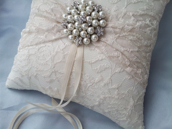 Свадьба - Ivory Ring Bearer Pillow Lace Ring Pillow Pearl Rhinestone Accent
