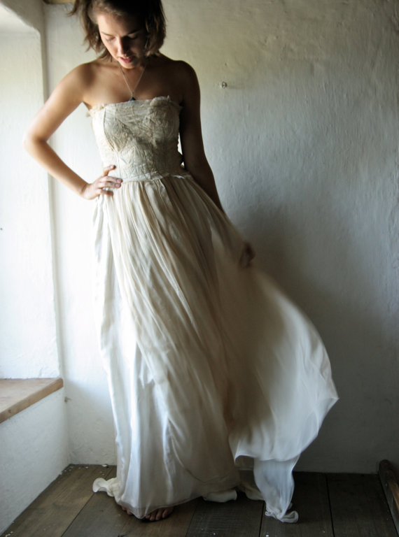 Hochzeit - Wedding dress, Bridal Gown, Evening dress, Chiffon dress, Corset dress, hippie wedding dress, Alternative wedding, Beach wedding, Silk dress