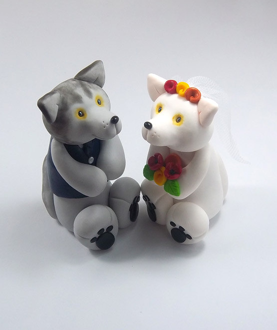 Hochzeit - Custom Wedding Cake Topper, Wolves, Personalized Figurines, Made To Order
