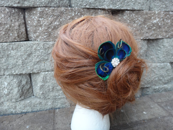 Свадьба - Small peacock hair piece, hair clip