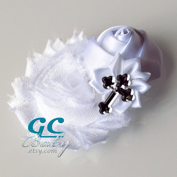 Mariage - Bright White Cross Shabby Flower Hair Accessory - Wedding, Flower Girl, Confirmation, First Communion - You Choose Hair Clip or Headband