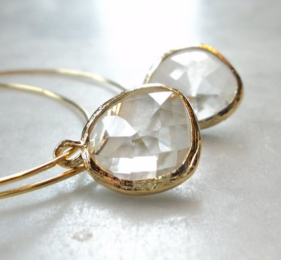 Hochzeit - Gold hoop earings. Gold hoops. Hoop earring.  Large gold hoop earrings.  Thin gold hoop earrings. Gold hoop earrings.  Wedding jewelry.