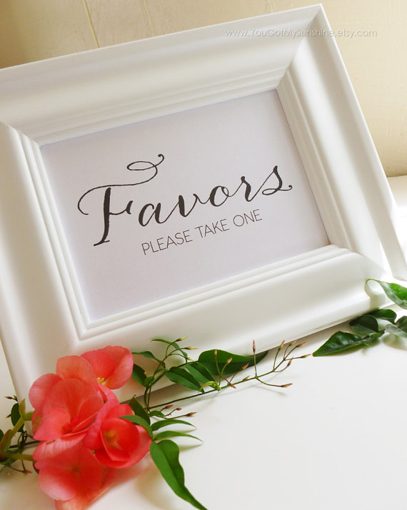 Свадьба - Wedding Party Table Sign - Favors Please take one - Decoration - Chic Romantic Elegant Calligraphy - Shimmer - Anita Style