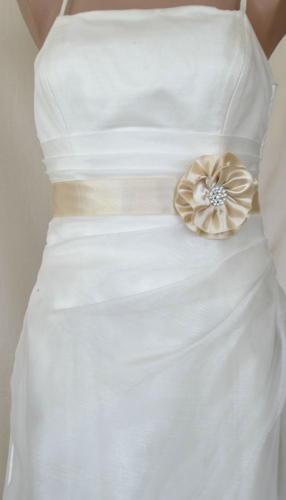 Hochzeit - Handcraft Champagne Satin Flower Wedding Dress Bridal Sash Belt