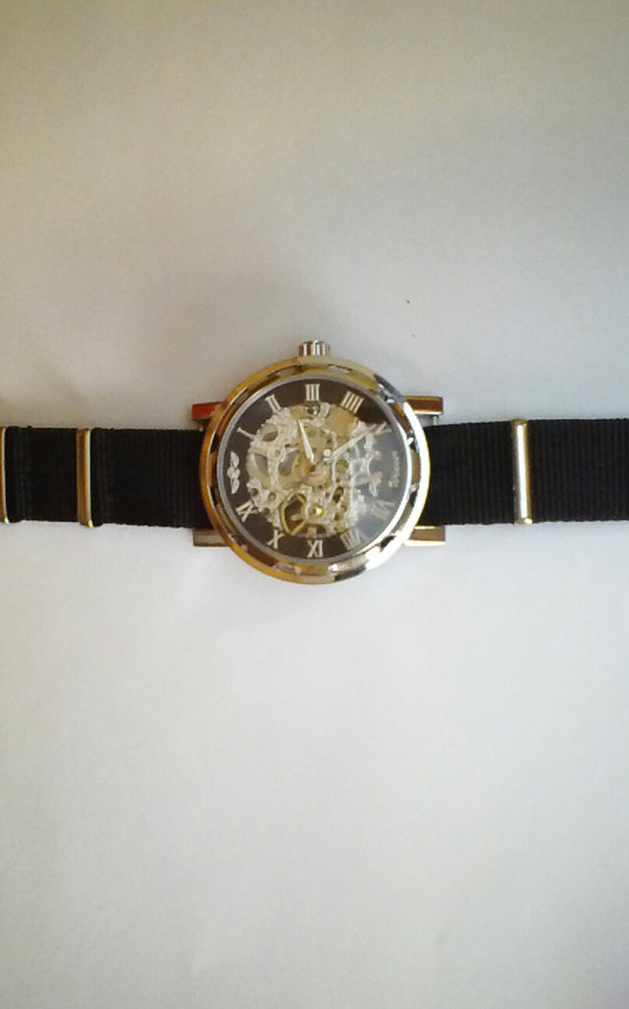 زفاف - Men's Steampunk Mechanical Skeleton Wrist Watch with Black and Silver Face and Black Nylon Band -Groomsmen and Wedding Gift