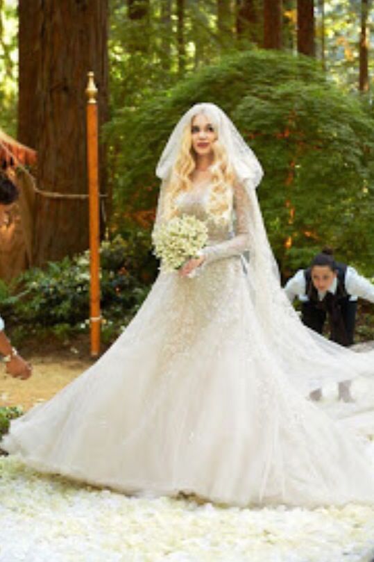 Свадьба - Fairytale Woodland Weddings
