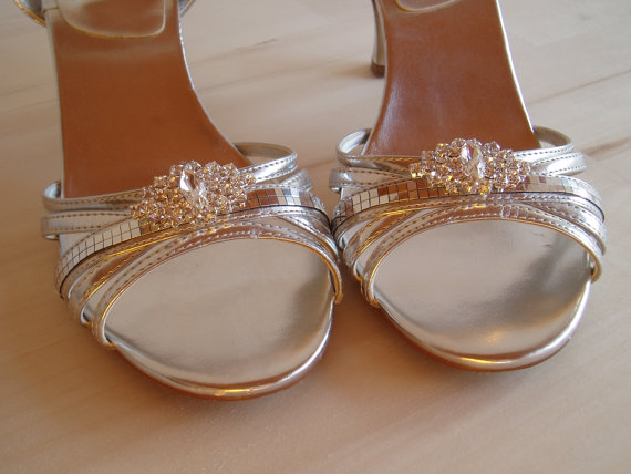 Hochzeit - Rhinestone Wedding Shoe Clips bridal shoeclips crystal shoes bling
