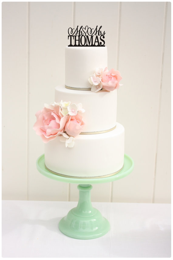 زفاف - Wedding Cake Topper Monogram Mr and Mrs Topper Heart Design with YOUR Last Name