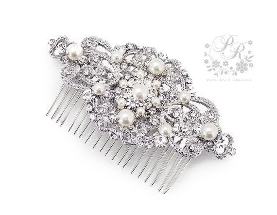 Mariage - Wedding Hair Comb Swarovski Pearl Rhinestone Hair Comb Bridal Hair Comb Hair Accessory Wedding Jewelry Bridal Jewelry Bridesmaid Gift Aimee