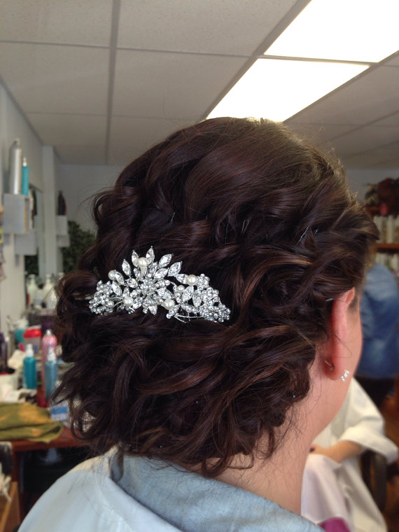 Wedding - Vintage Inspired  Pearls bridal hair comb -  Swarovski pearl hair comb