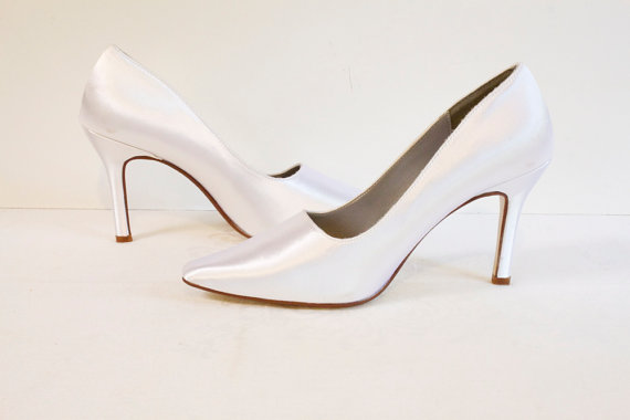 زفاف - Vintage Dyeables White Satin Formal Wedding Shoes size 7.5