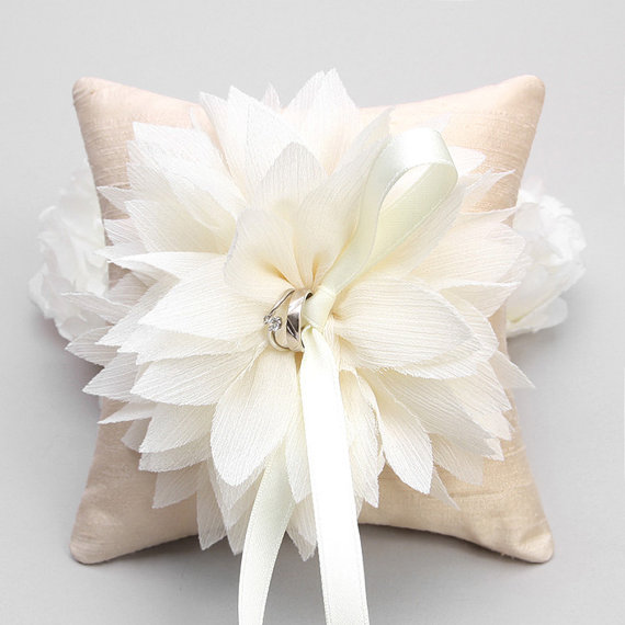 Wedding - Ring Pillow - Wedding ring pillow, Flower ring pillow, bridal ring bearer pillow - Lydia
