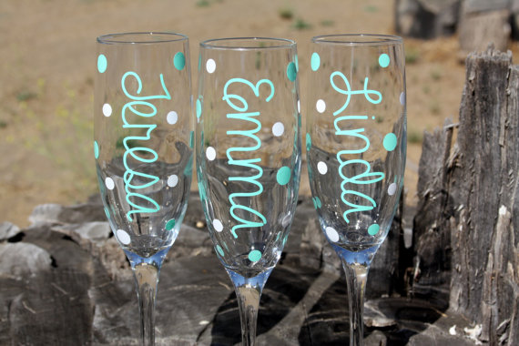 Wedding - 10 Monogrammed Bride and Bridesmaids Champagne Flutes- Perfect for the Bride to Be Great for bachelorette and wedding parties. Custom glass