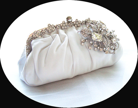 زفاف - SALE - JACQUELINE - Exquisite Ivory Satin Rhinestone Crystals Bridal Clutch -  Rhinestone Wedding Clutch