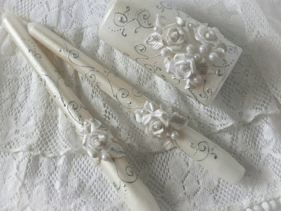 Свадьба - Design Wedding unity candles. Set of three candles .  handmade flowers. white wedding