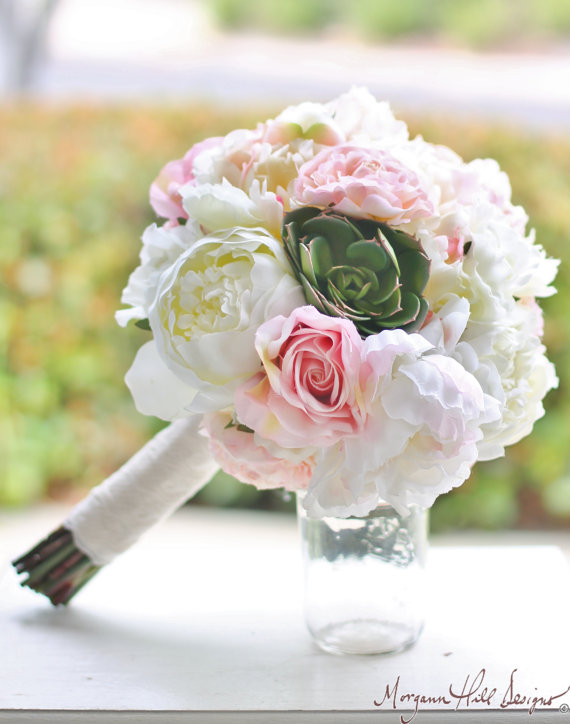 زفاف - Succulent Bouquet Pink Cream Peony Roes Shabby Chic Wedding (Item Number 140350) NEW ITEM