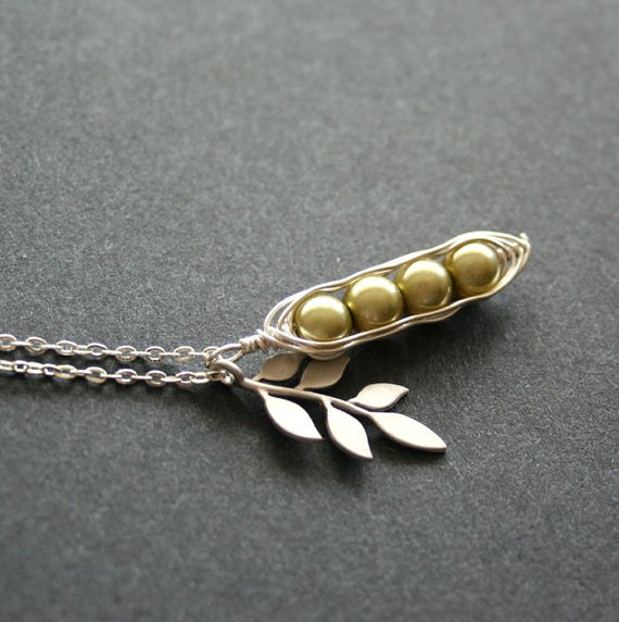 Свадьба - Pea pod necklace, green pea pot necklace, 4 peas in pod, silver leaf branch necklace, green peas, gift, everyday jewelry, sterling silver