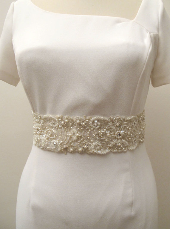 Mariage - Beaded Bridal Wedding Sash Belt 7 cm with pearls crystal beads ivory  Ready to Ship
