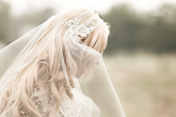 زفاف - Gold or Silver Alencon Lace Juliet Bridal Cap Wedding Veil, Pearls & Sequins, Fingertip, Waltz, Chapel, Cathedral, Style: Rosa Gold #1109