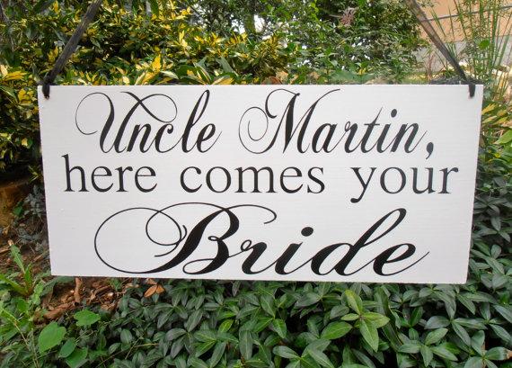 Mariage - Uncle here comes your bride Wood Sign Decoration Here comes the bride sign Ring bearer Flower girl