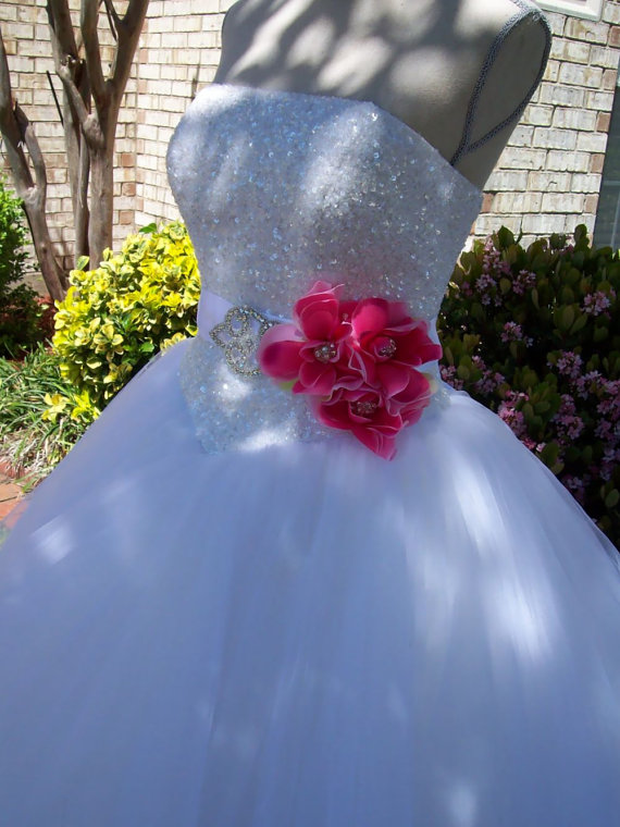 Hochzeit - Sale,Bridal Accessories,Wedding,Wedding Sash,Wedding,Bridal Sash,Sash,Plus Size Bride,Pink Sash,Pink Wedding