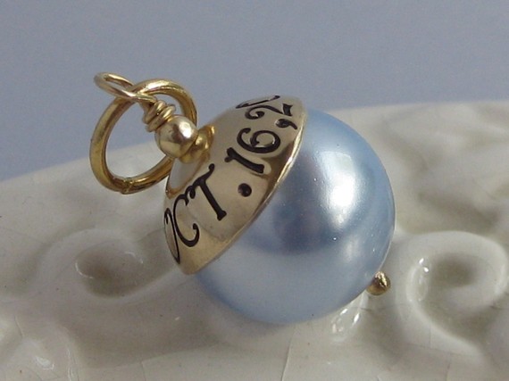 Mariage - SOMETHING BLUE- Hand Stamped Custom Wedding Bouquet Charm- GOLD, fits Large Hole European Charm Bracelet