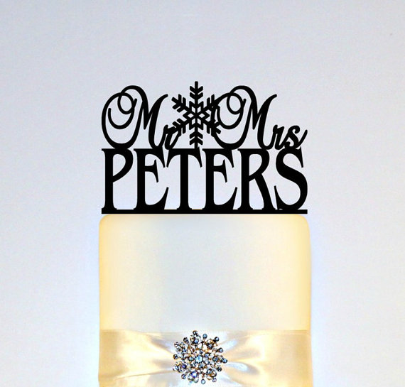 Свадьба - Snowflake Winter Wedding Cake Topper Or Sign Monogram personalized with "Mr & Mrs" and YOUR Last Name