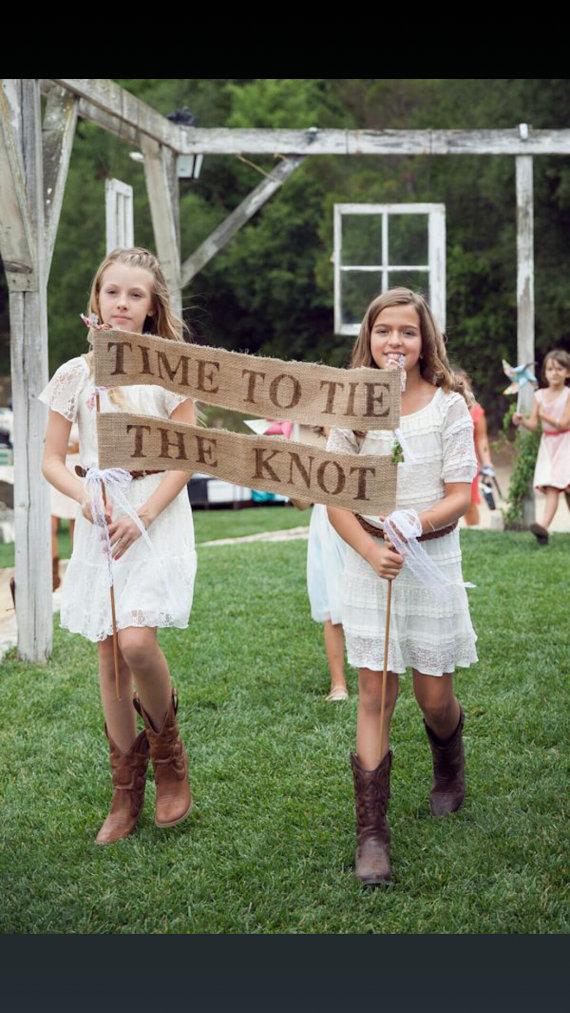 Mariage - Time To Tie The Knot Burlap Banner Wedding Sign, Flower Girl Sign, Rustic Wedding Decor, Wedding Ceremony Banner