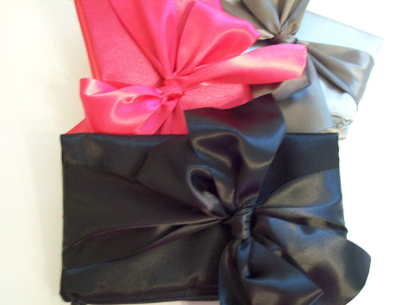 زفاف - Large Bow clutch (Monogram available) - Bridesmaid gifts, bridesmaid clutches, bridal clutches wedding party