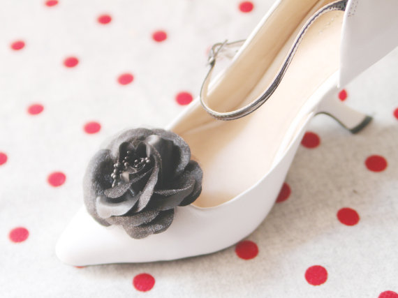Свадьба - Black Organza Flower Shoe Clips - Wedding Shoes Bridal Couture Engagement Party Bride Bridesmaid
