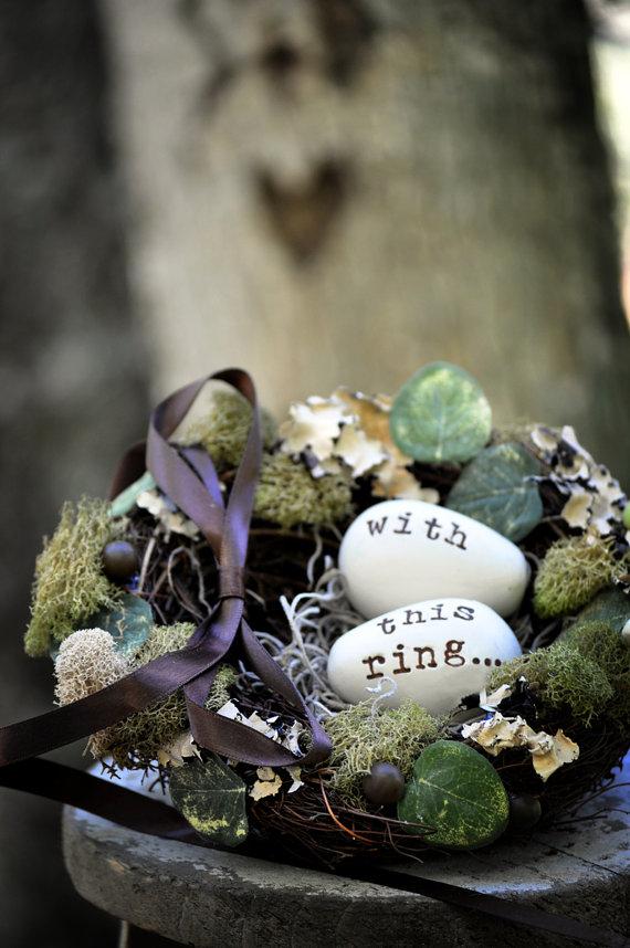 Свадьба - A keepsake ring bearers nest, alternative to a ring pillow, woodland styling