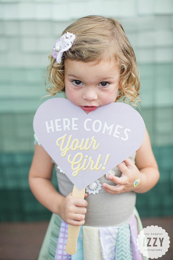 Hochzeit - Here Comes Your Girl - Heart Photo Prop - Customizable - Flower Girl