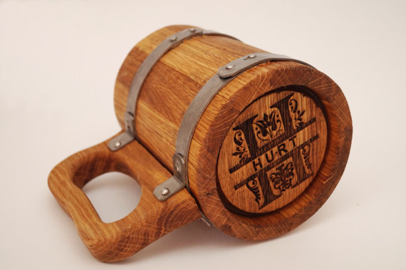 Mariage - Personalized wooden beer mug - Engraved on the bottom-natural wood-groomsmen gift-Dad gift-Wedings-Groom-Birthday