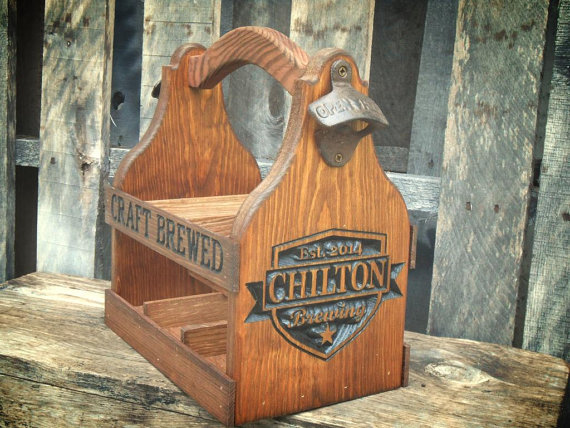 Wedding - Wooden Beer Carrier  Personalized  Beer Tote - Six Pack Home Brew Caddy - Men's Christmas gift - Man cave Groomsmen Gift Vintage Shield logo
