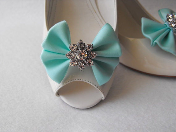 Свадьба - Handmade bow shoe clips with rhinestone center bridal shoe clips wedding accessories in tiffany blue