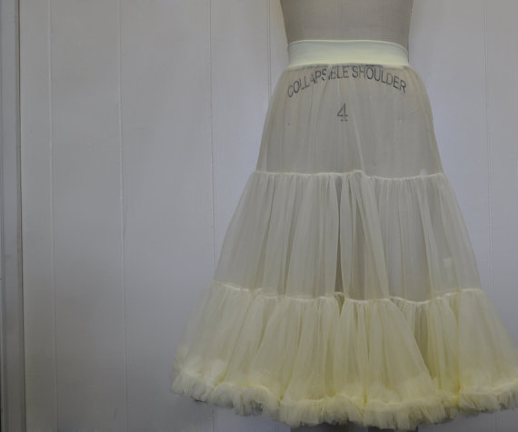 زفاف - Single Layer Knee Length Wedding Chiffon Petticoat-----------------available in other color