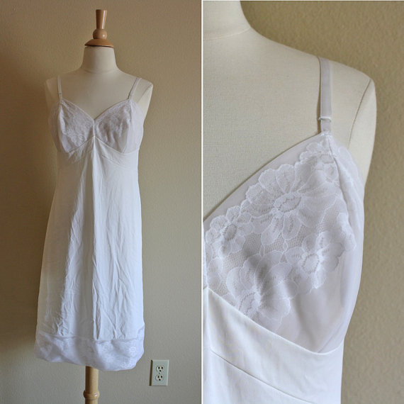 زفاف - CLOSEOUT // 1970s Slip Lingerie // White Floral Lace Nightie Nightgown // XS S M L xsmall small medium large