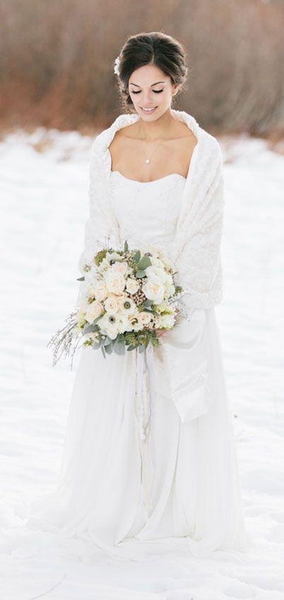 Свадьба - 17 Stylish Reasons To Have A Winter Wedding - New