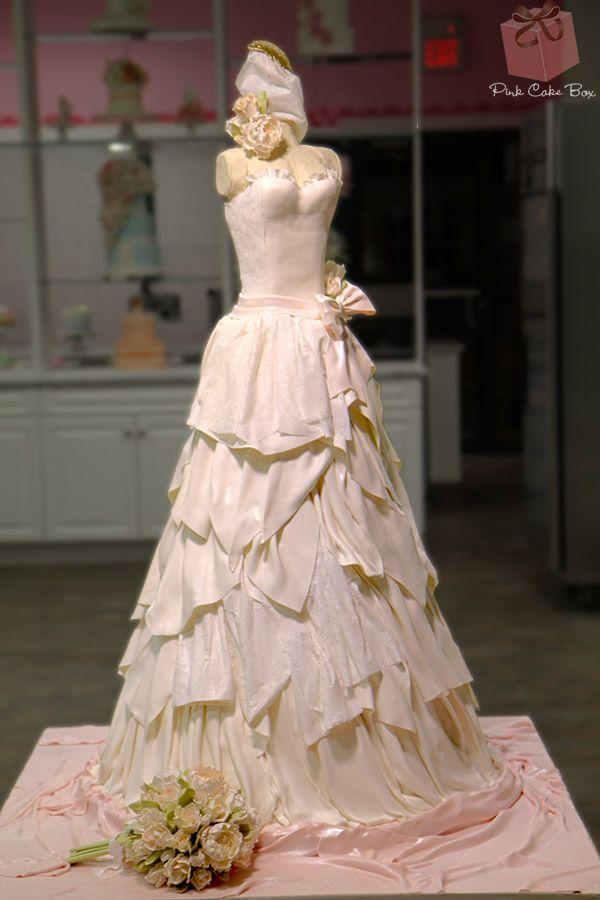 Hochzeit - Life-size Wedding Dress Cake - Food Network » Wedding Cakes - New