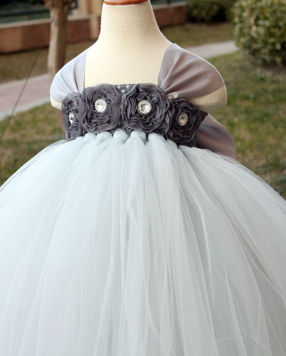Hochzeit - Flower Girl Dress Sliver Grey tutu dress baby dress toddler birthday dress wedding dress 1T 2T 3T 4T 5T 6T