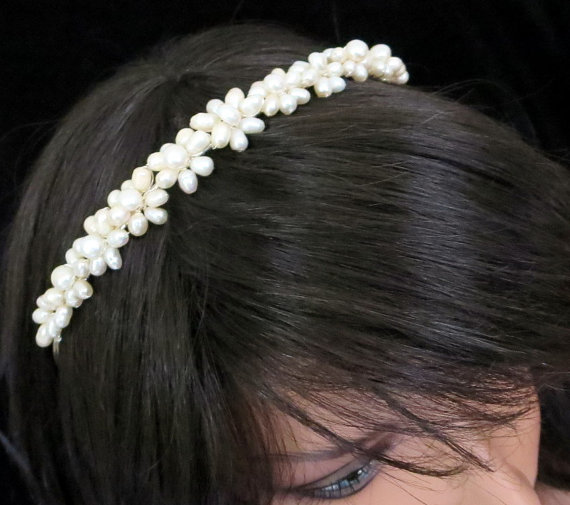 Hochzeit - Freshwater Pearl Bridal headband, Wedding headband, Bridal hair accessory, Bridal headpiece