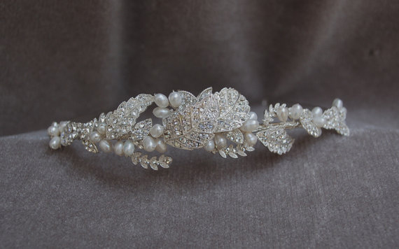 زفاف - Bridal Handmade Pearl & Crystal Headband / Wedding Headpiece / Bridal Tiara / Vintage Inspired